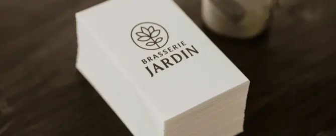 Stapel van bedrukte servetten